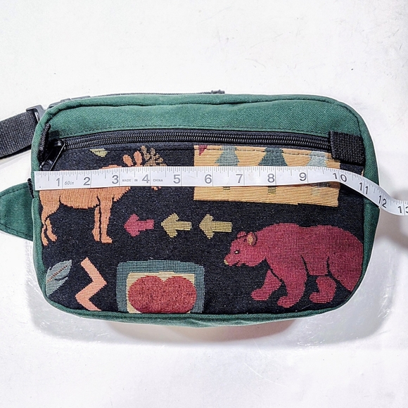 Vintage Fanny Waist Pack Crossbody Bag Green Cordura Moose Bear Tapestry Med Lrg - Picture 7 of 11